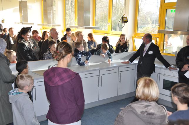 K__che_int.jpg K__che_int.jpg